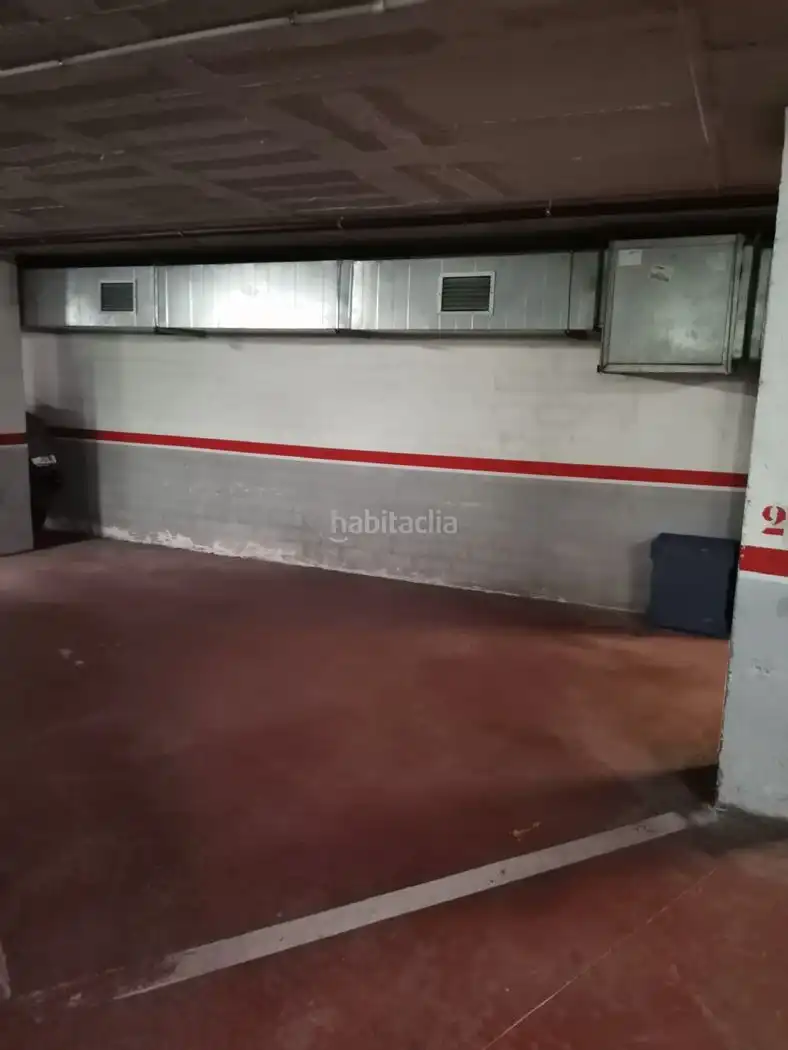 Individual en venta en Plaça de les Escoles Velles 13, imagen 3