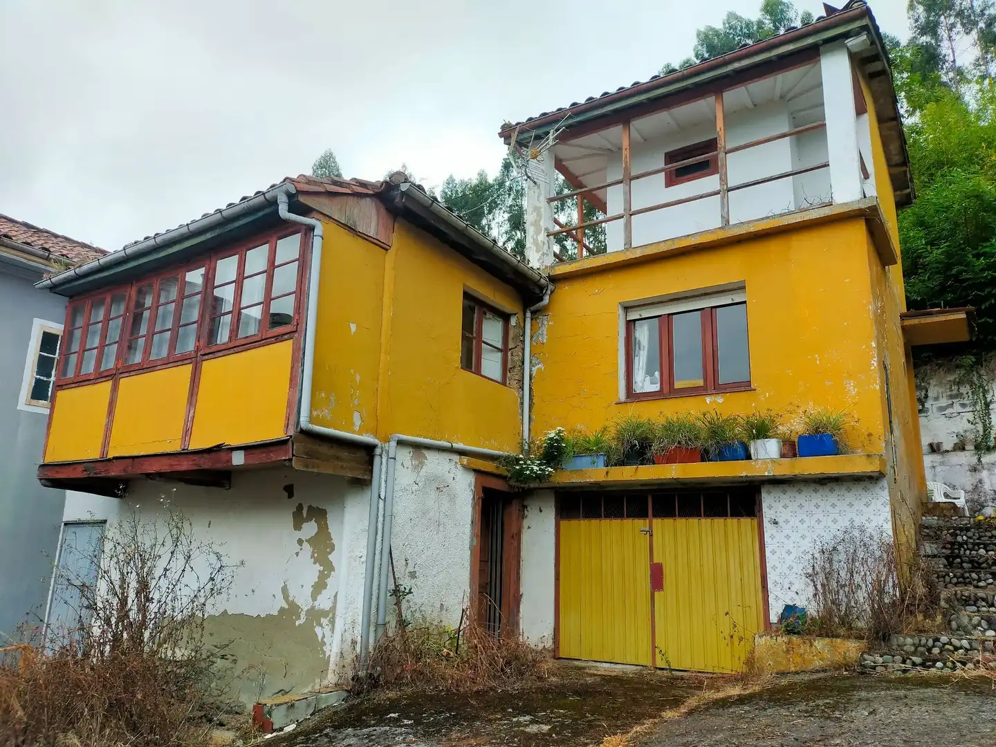 Außenansicht von Country house zum Verkauf in Pravia mit Terrasse und Abstellraum