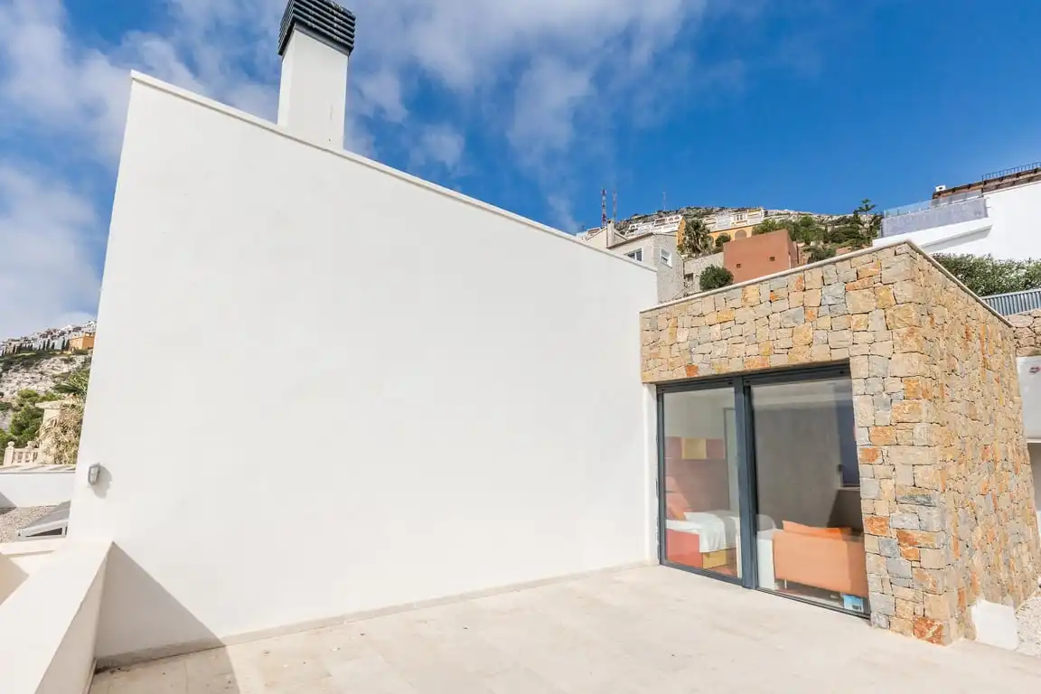 Casa amb piscina en venda a Calle De Las Begonias 15, imagen 47