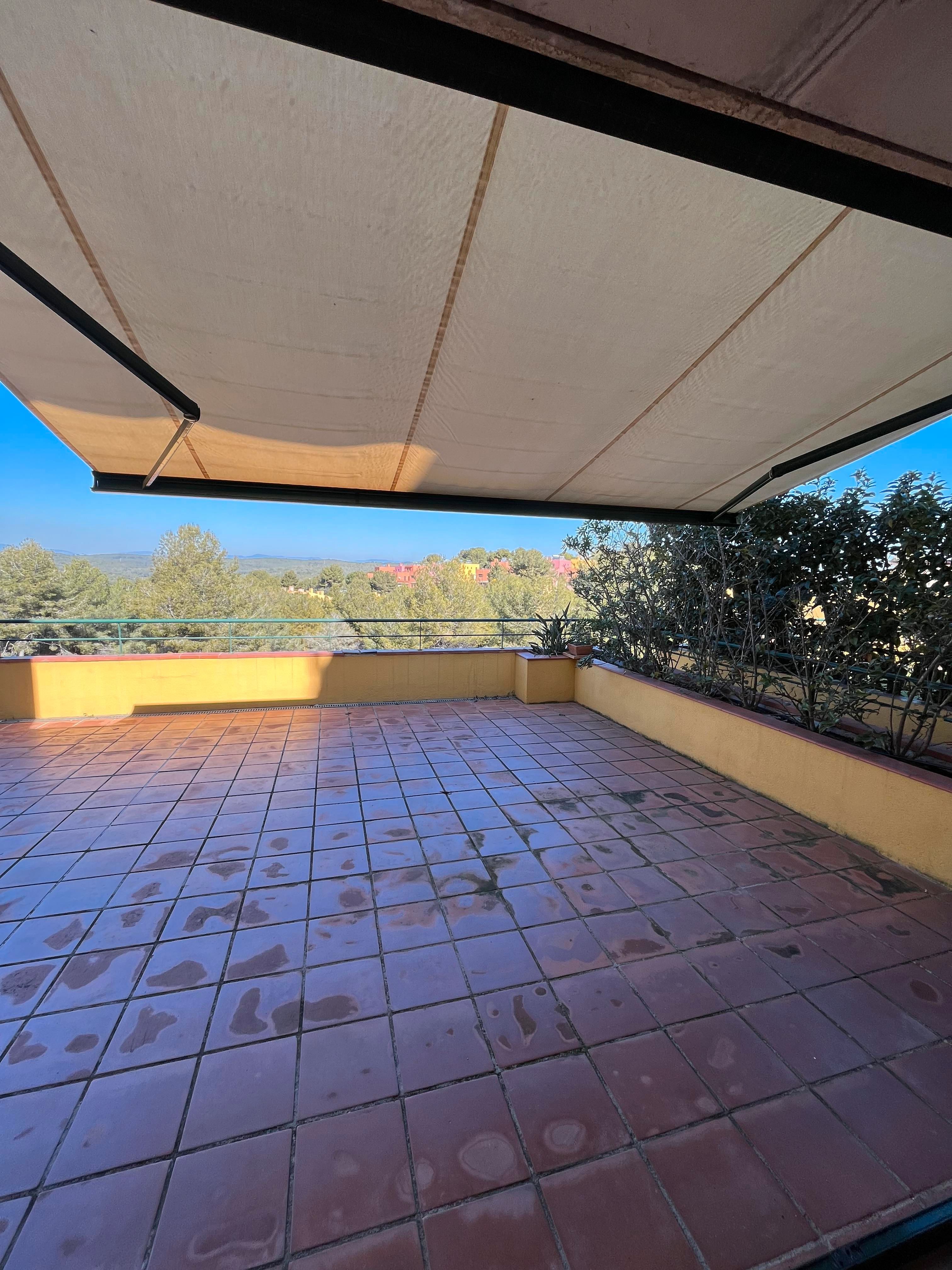 Single-family semi-detached to rent in Passeig Esquirol, La Móra