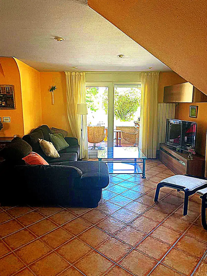 Living room of Houses for rent in Cangas   with Heating, Private garden and Terrace