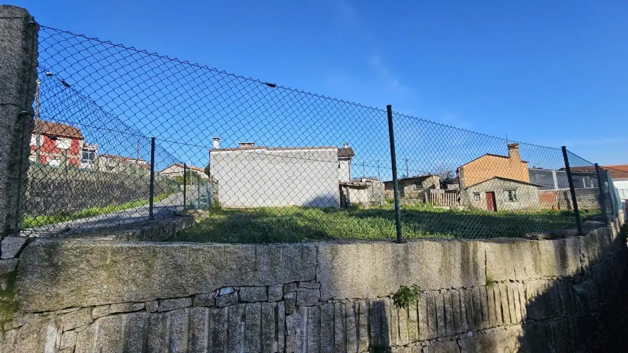 Residential zum Verkauf in Mos