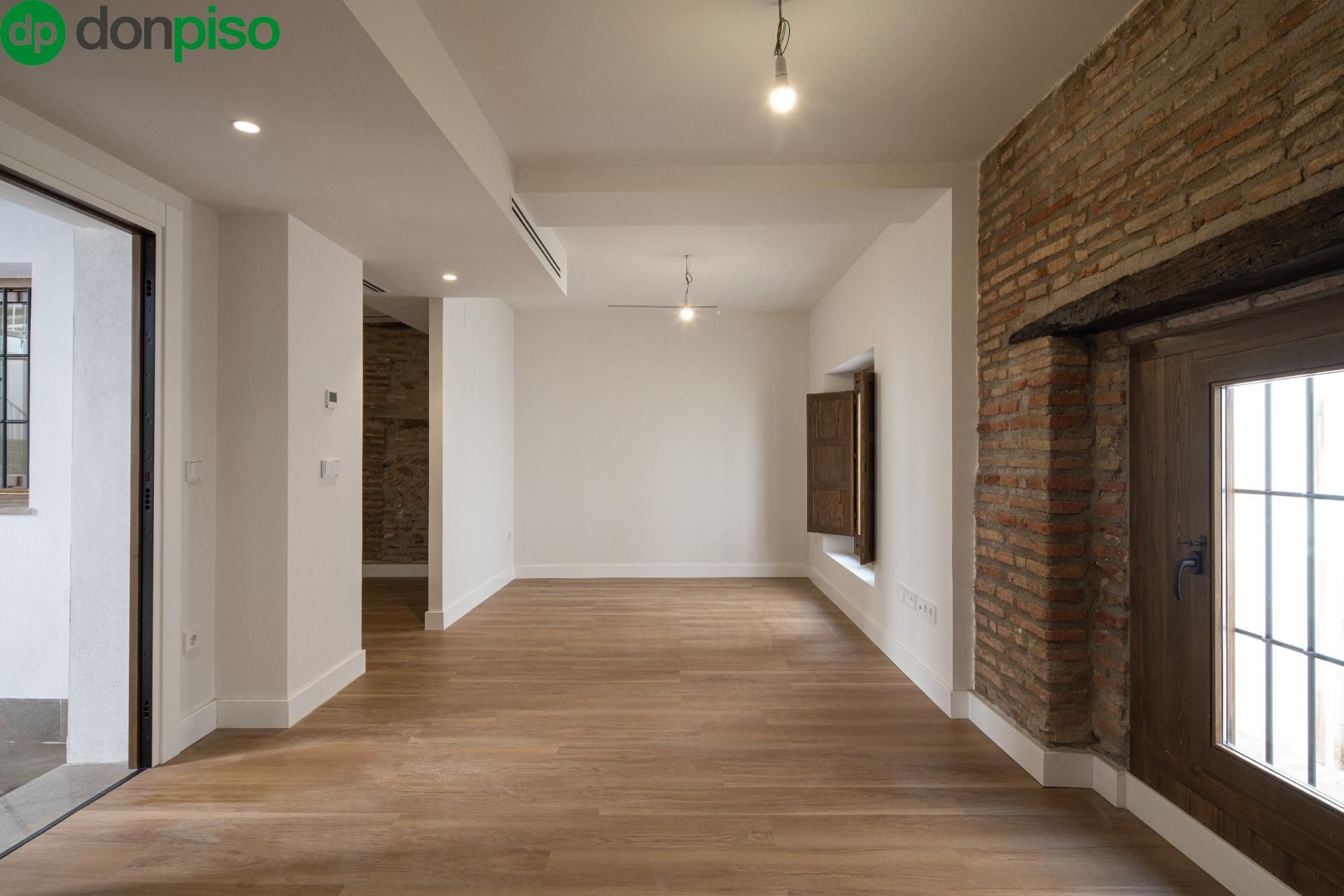 Piso en venta en  Granada Capital con Aire acondicionado