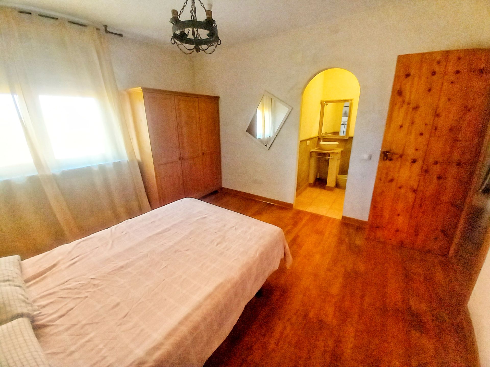 Bedroom of Country house for sale in Oquillas  with Air Conditioner, Heating and Parquet flooring