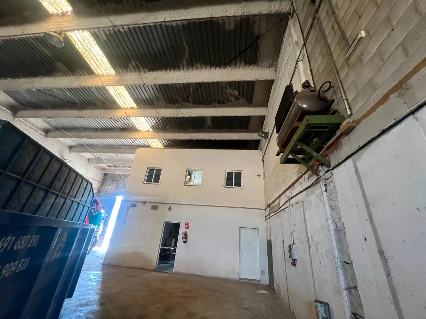 Industriegebäude zum Verkauf in Calle Hacienda Dolores Seis, imagen 5