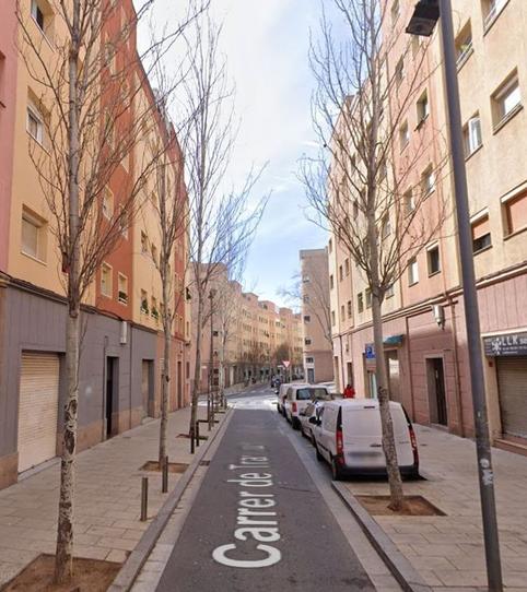 Photo 2 of Flat for sale in El Turó de la Peira, Barcelona