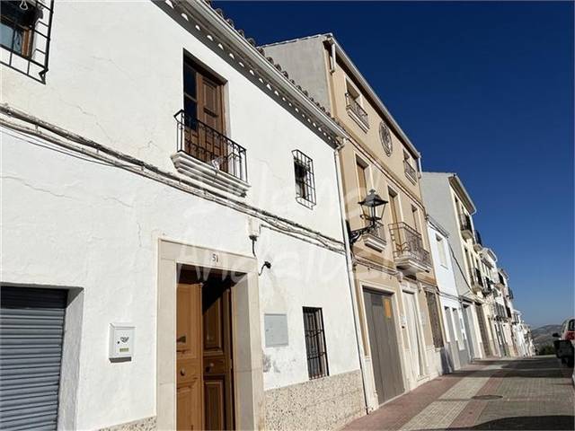Casa adosada en Venta en Luque