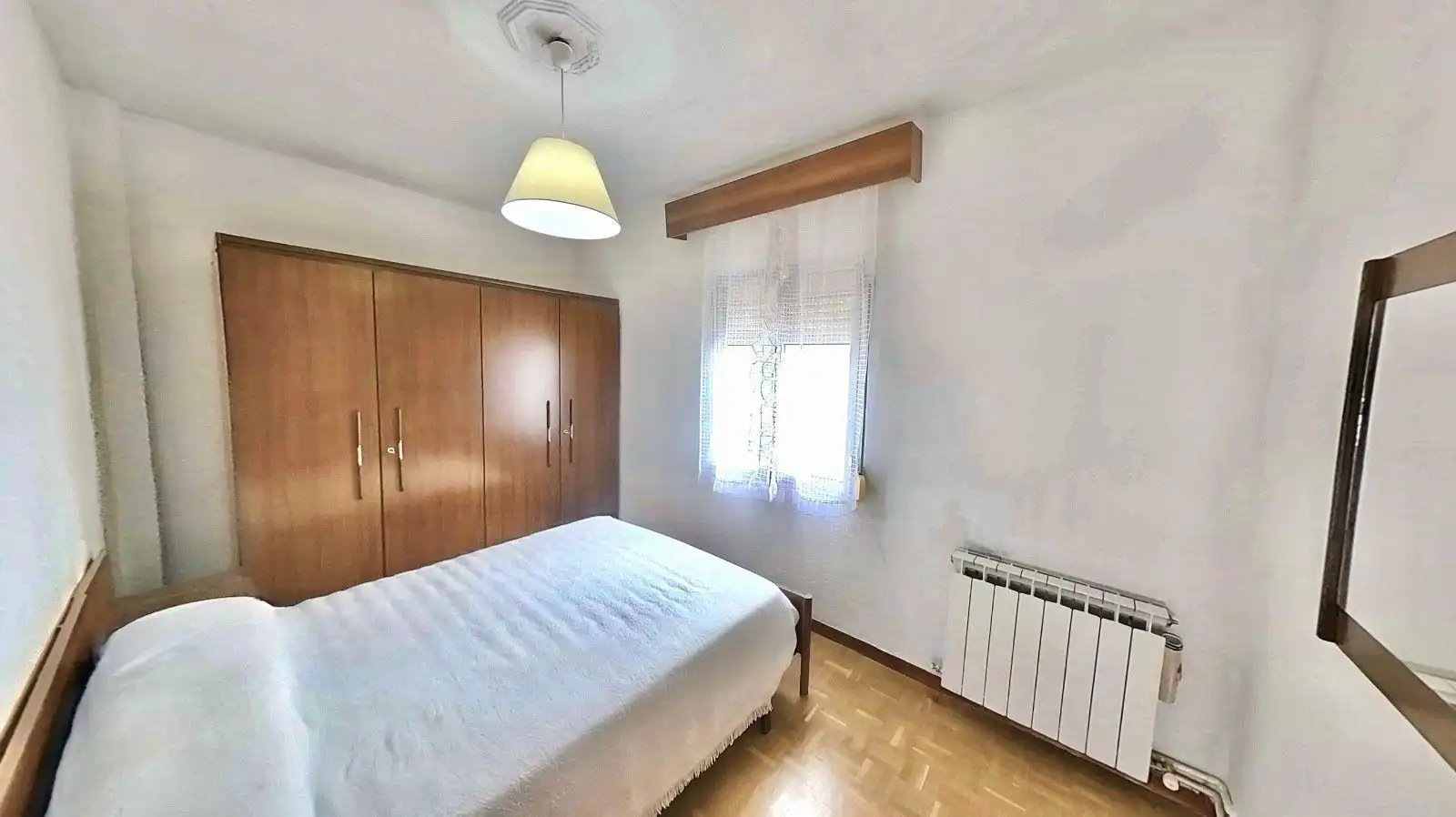 Bedroom of Apartments for sale in Madrid  with Heating, Parquet flooring and Terrace