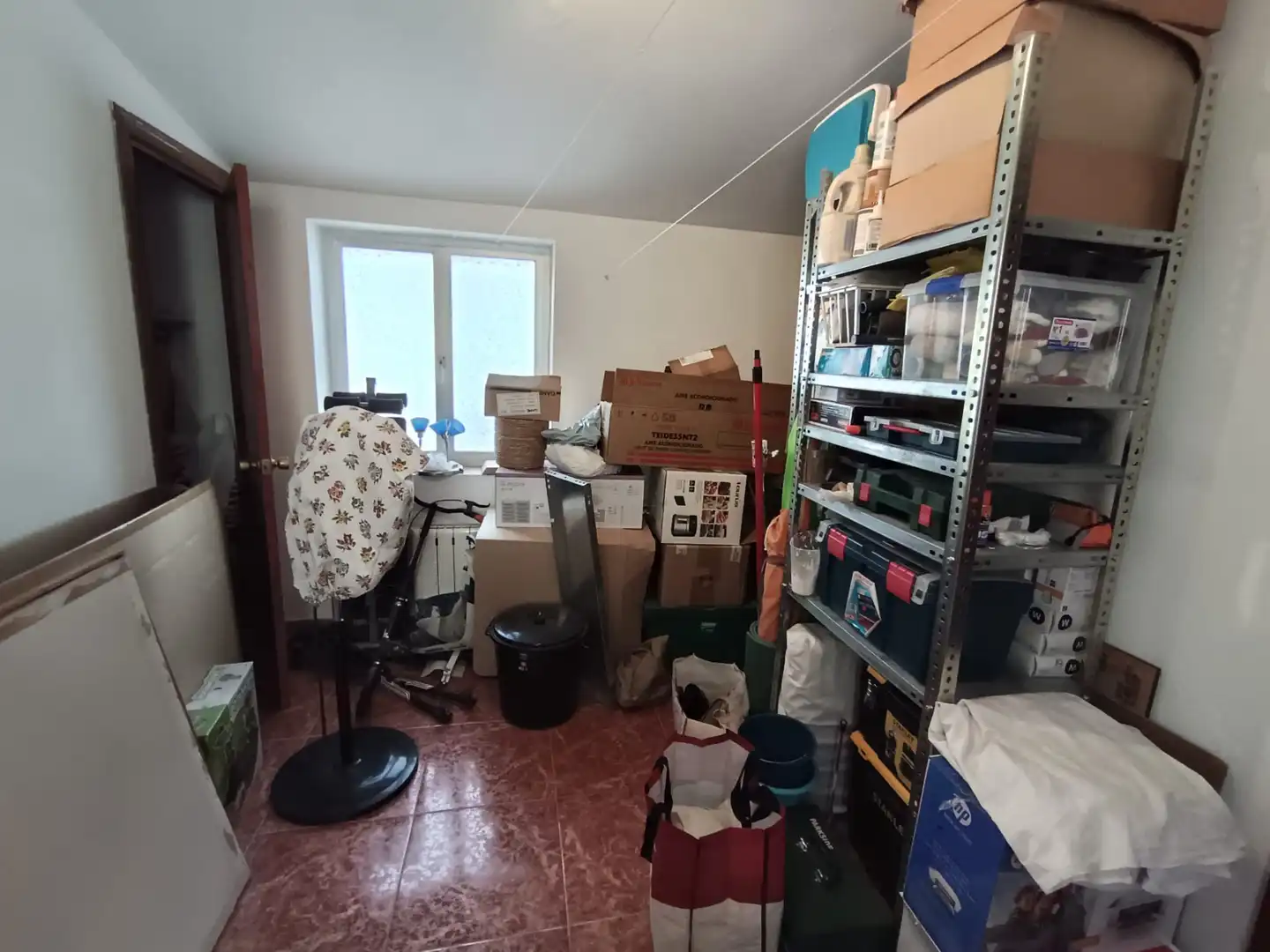 Einfamilien-Reihenhaus zum Verkauf in Jaén mit Klimaanlage, Heizung und Terrasse