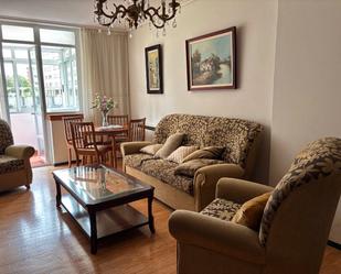 Sala d'estar de Pis de lloguer en Ferrol amb Calefacció, Parquet i Terrassa