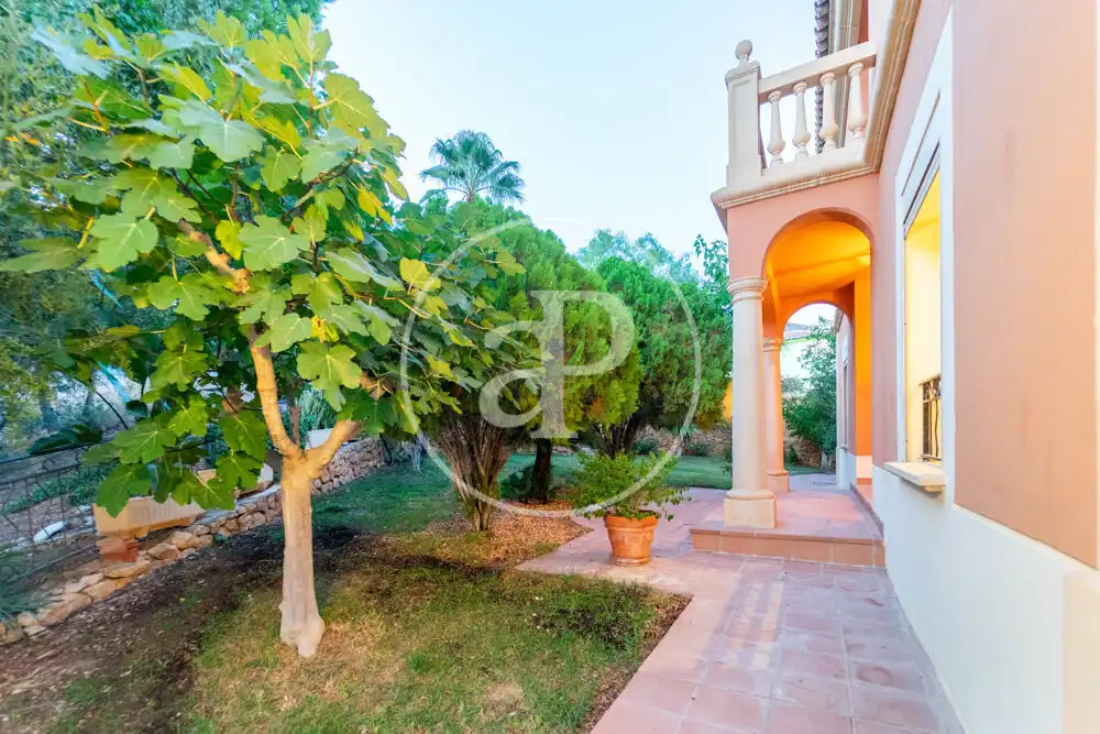 Garden of Houses for sale in Golf Bahía