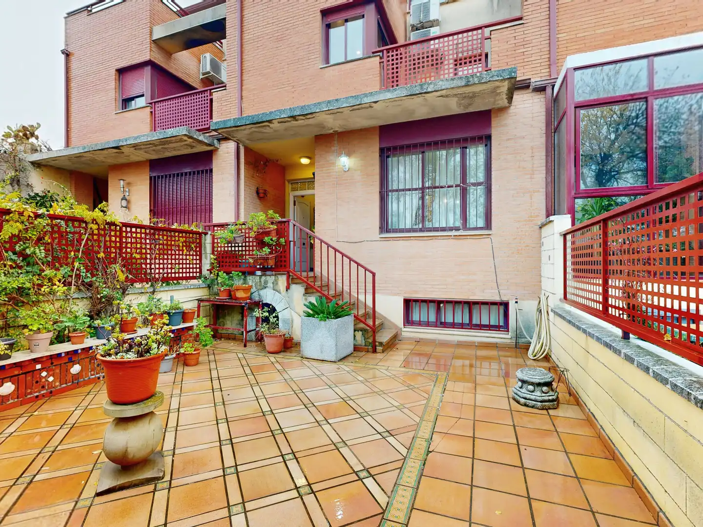 Vista exterior de Casa adosada en venta en Cáceres con Calefacción y Trastero