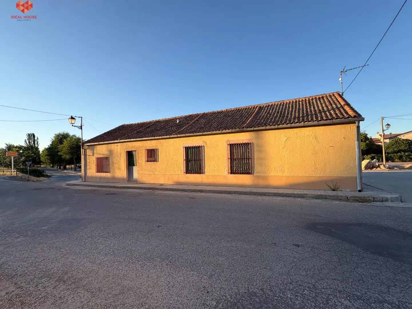 Vista exterior de Casa o chalet en venta en Cantimpalos con Amueblado