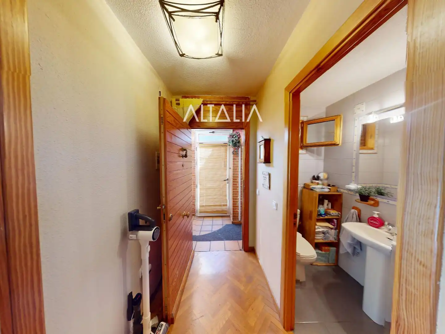 Detached homes for sale in Cuenca  with Heating, Terrace and Storage room