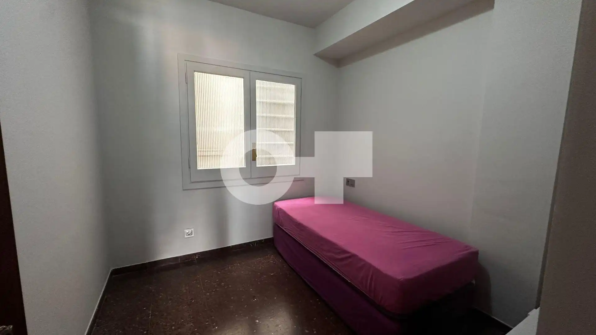 Schlafzimmer von Wohnung zur Miete in Barcelona mit Parkett, Terrasse und Alarm