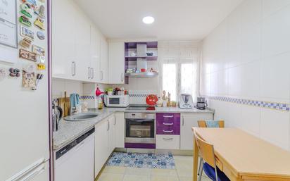 Kitchen of Flat for sale in Zamora Capital   with Air Conditioner, Heating and Terrace