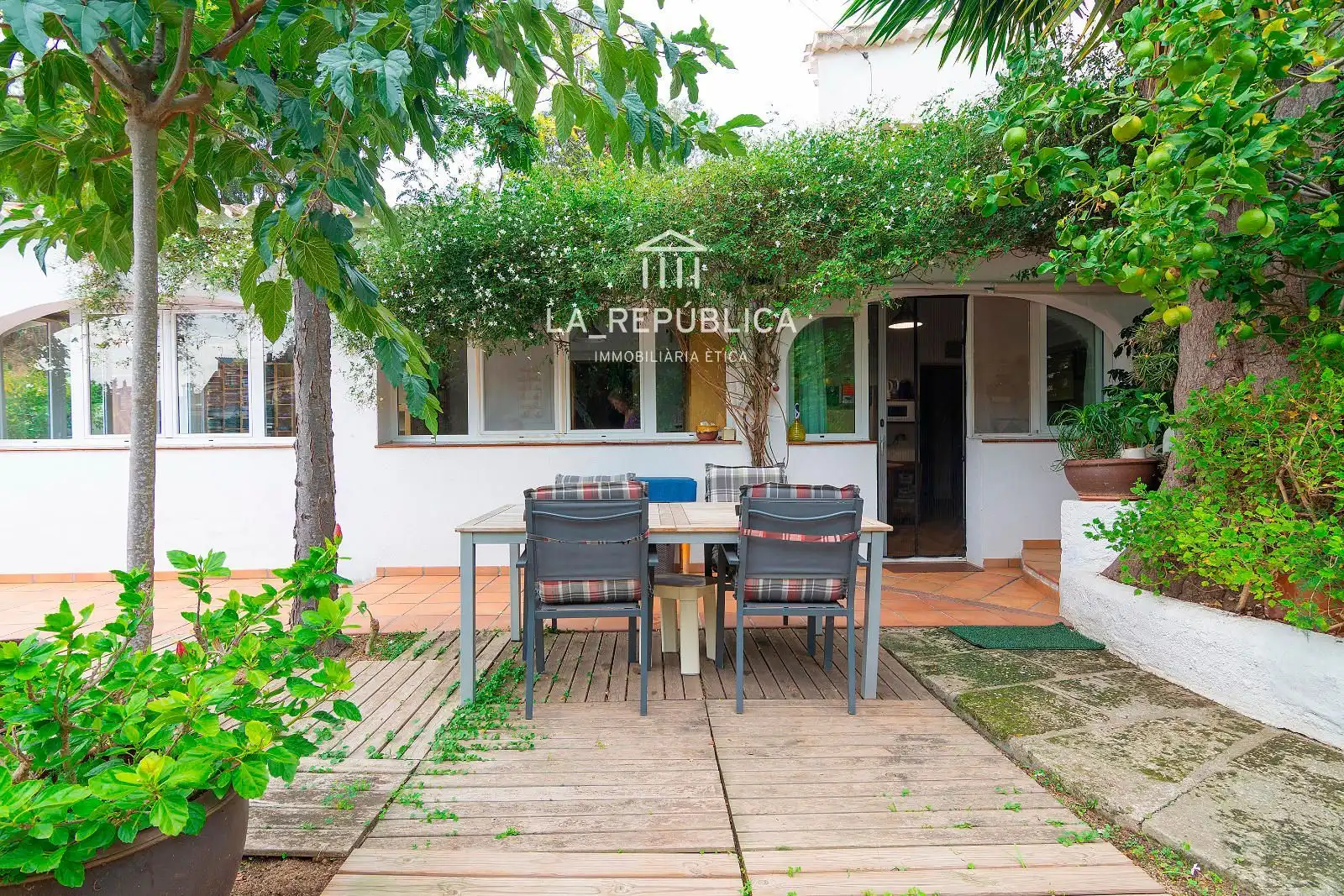 Jardín de Casa o chalet en venta en Cabrera de Mar con Aire acondicionado, Calefacción y Jardín privado