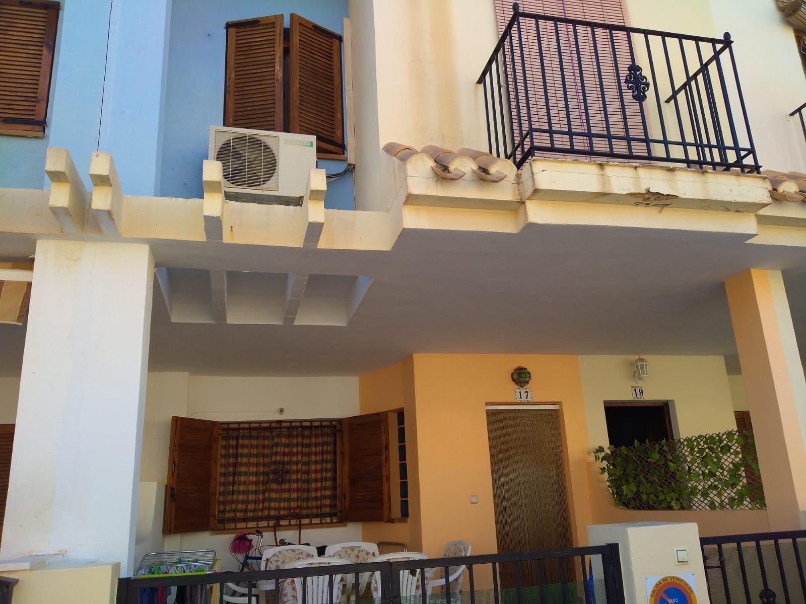 Casa adosada en venda en Los Alcázares