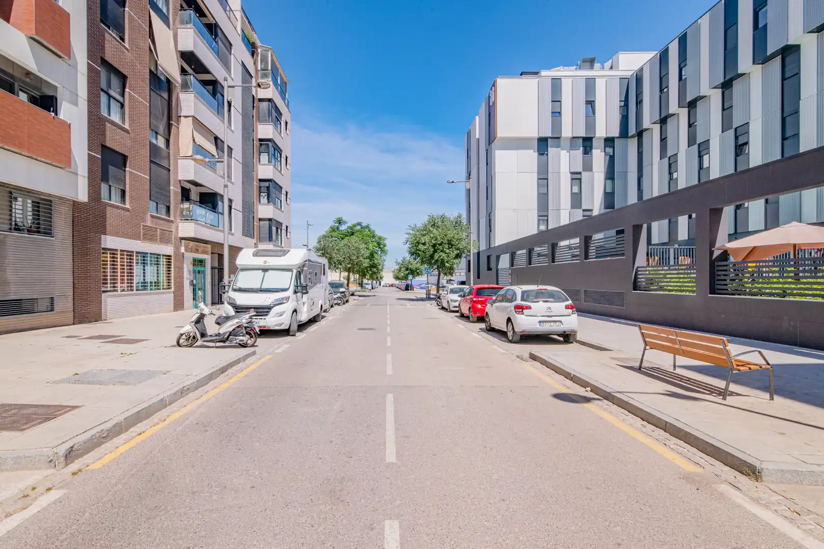 Außenansicht von Wohnung zum Verkauf in Armilla mit Balkon und Gemeinschaftspool