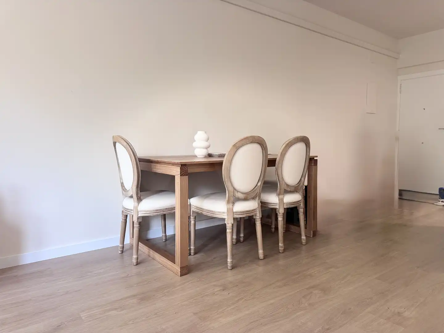 Dining room of Flat for rent in Barcelona  with Air Conditioner and Heating
