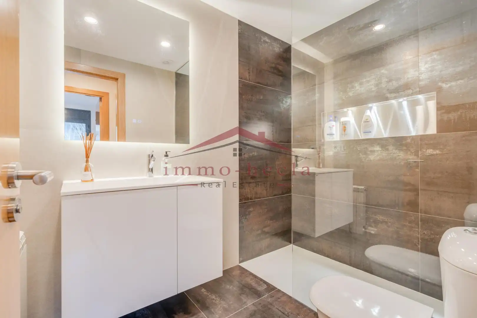 Baño de Dúplex en venta en Castellolí con Calefacción, Terraza y Horno
