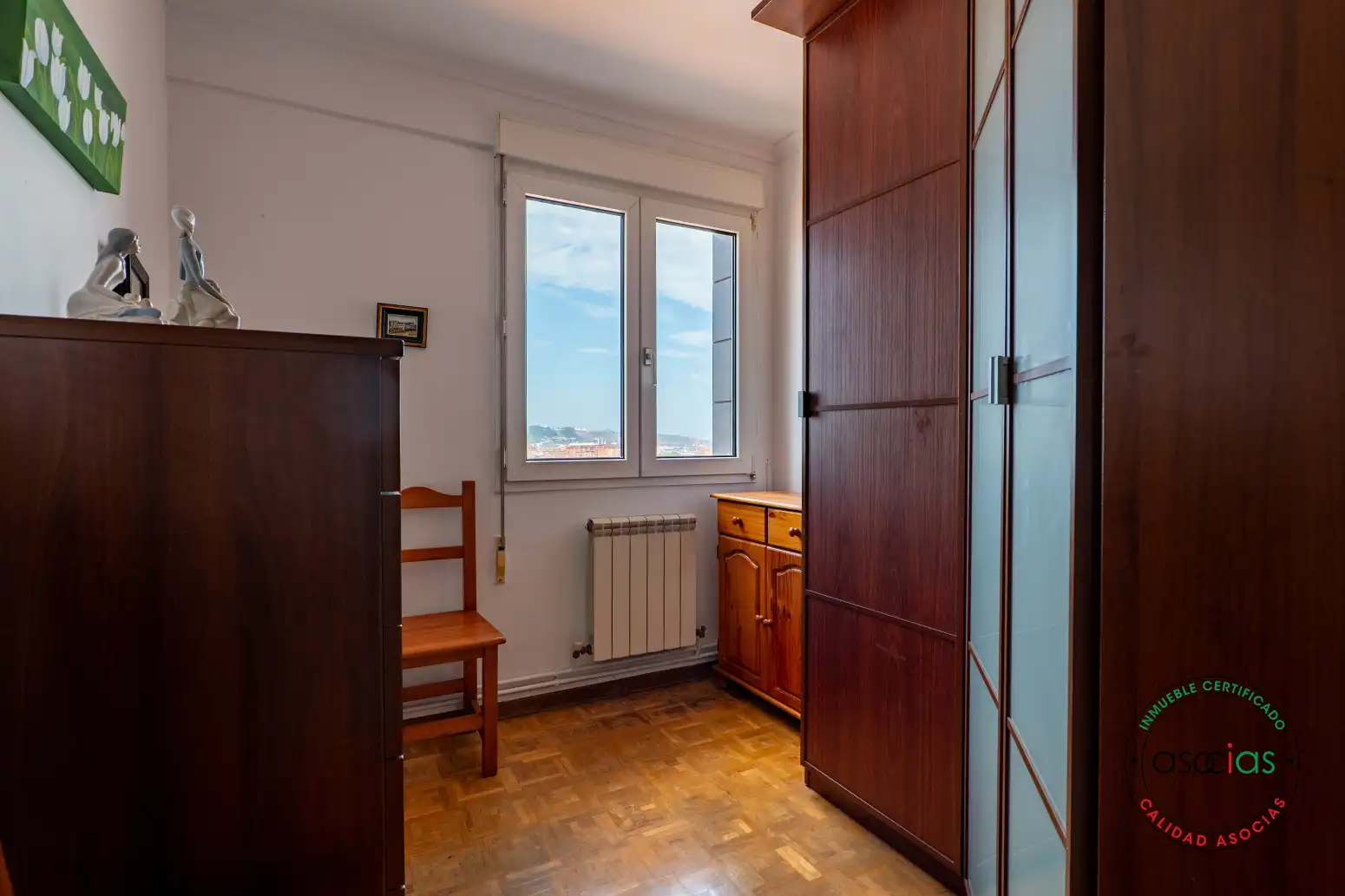 Habitación de Piso en venta en Gijón  con Calefacción y Parquet