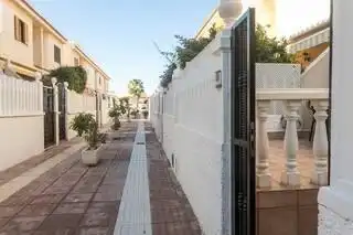 Casa adosada de alquiler en Monte Faro - Altomar II