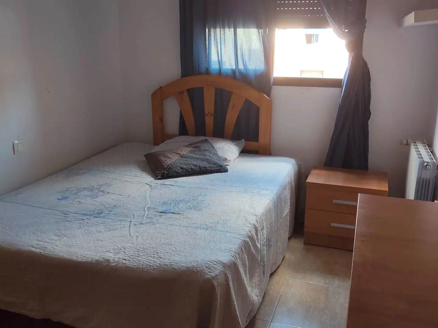 Bedroom of Flat for share in Parla Este