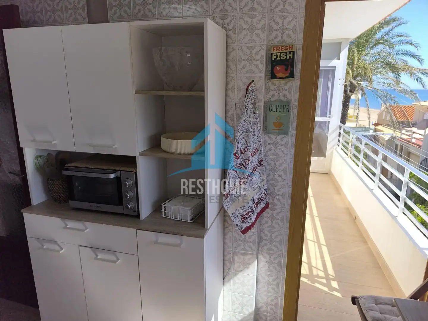 Cocina de Piso en venta en Tavernes de la Valldigna con Amueblado y Balcón
