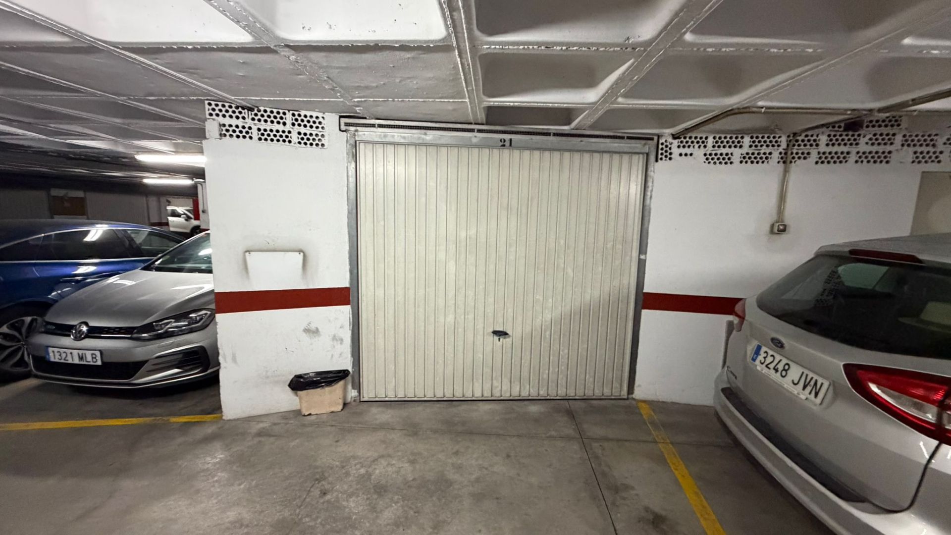 Parking of Garage for sale in San Fernando  with Alarm