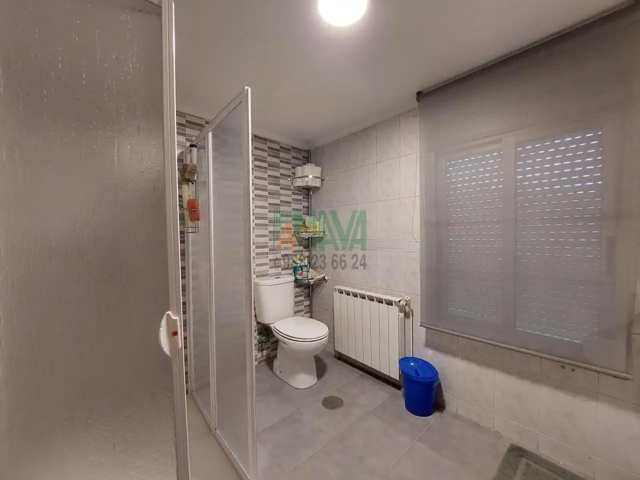 Bathroom of Houses for sale in Ourense Capital   with Heating and Private garden