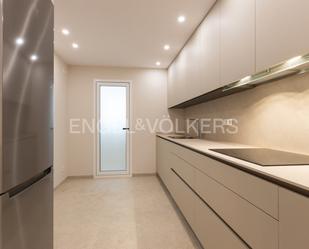 Kitchen of Apartment to rent in  Valencia Capital  with Air Conditioner, Heating and Balcony