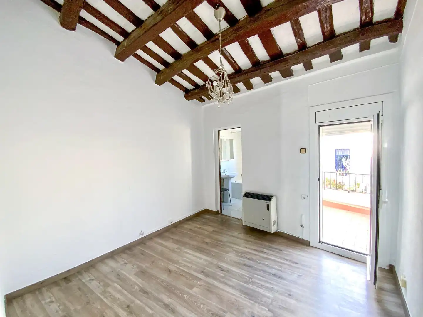 Sala d'estar de Casa o xalet en venda en El Masnou amb Calefacció i Terrassa