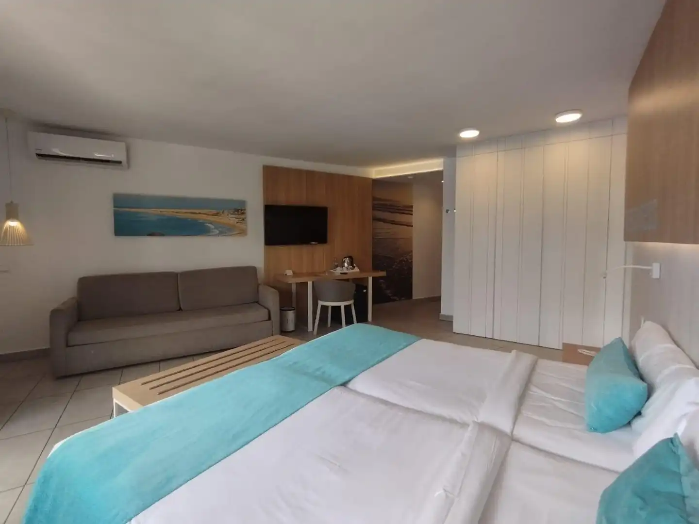Habitación de Apartamento en venta en San Bartolomé de Tirajana con Balcón y Piscina comunitaria