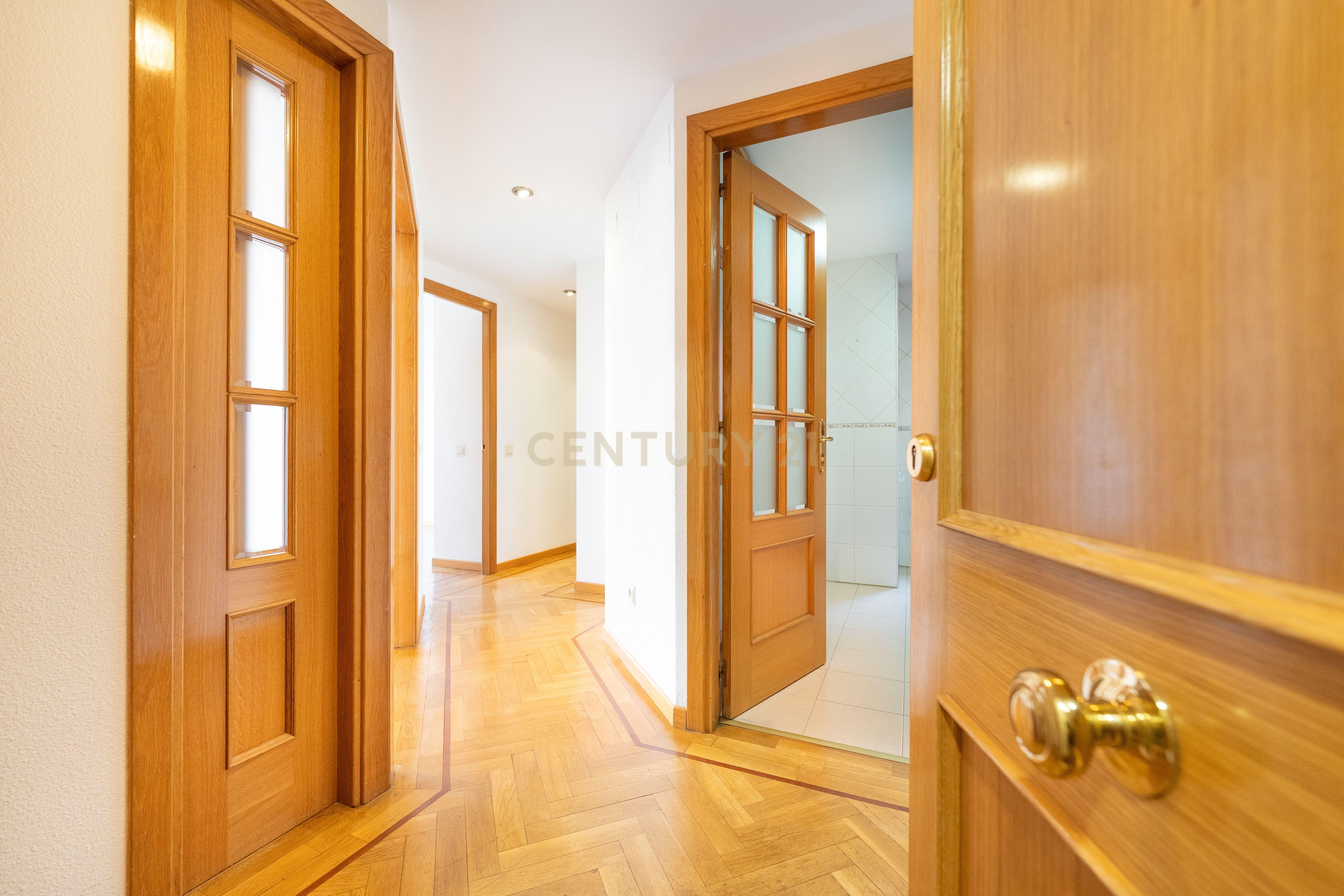 Apartament de lloguer en  Madrid Capital amb Aire condicionat, Traster i Forn