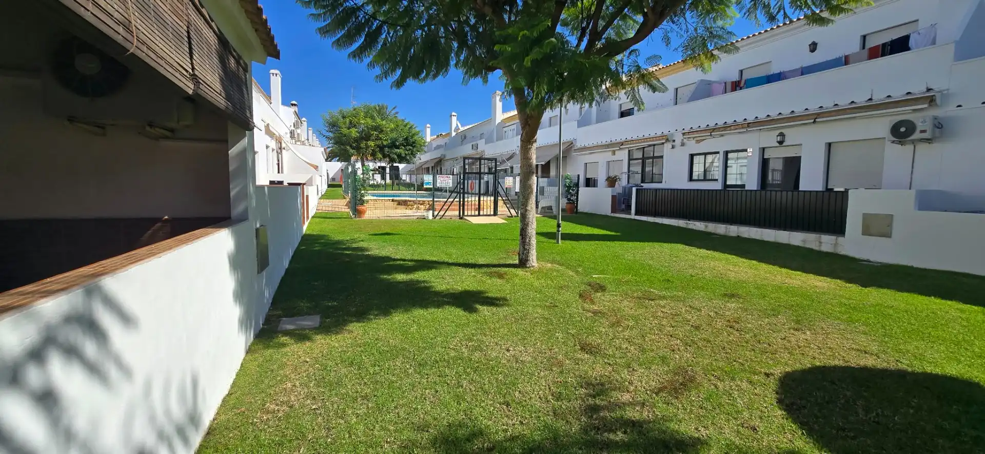 Adossat amb piscina en venda a Calle Longueron 48, imagen 14