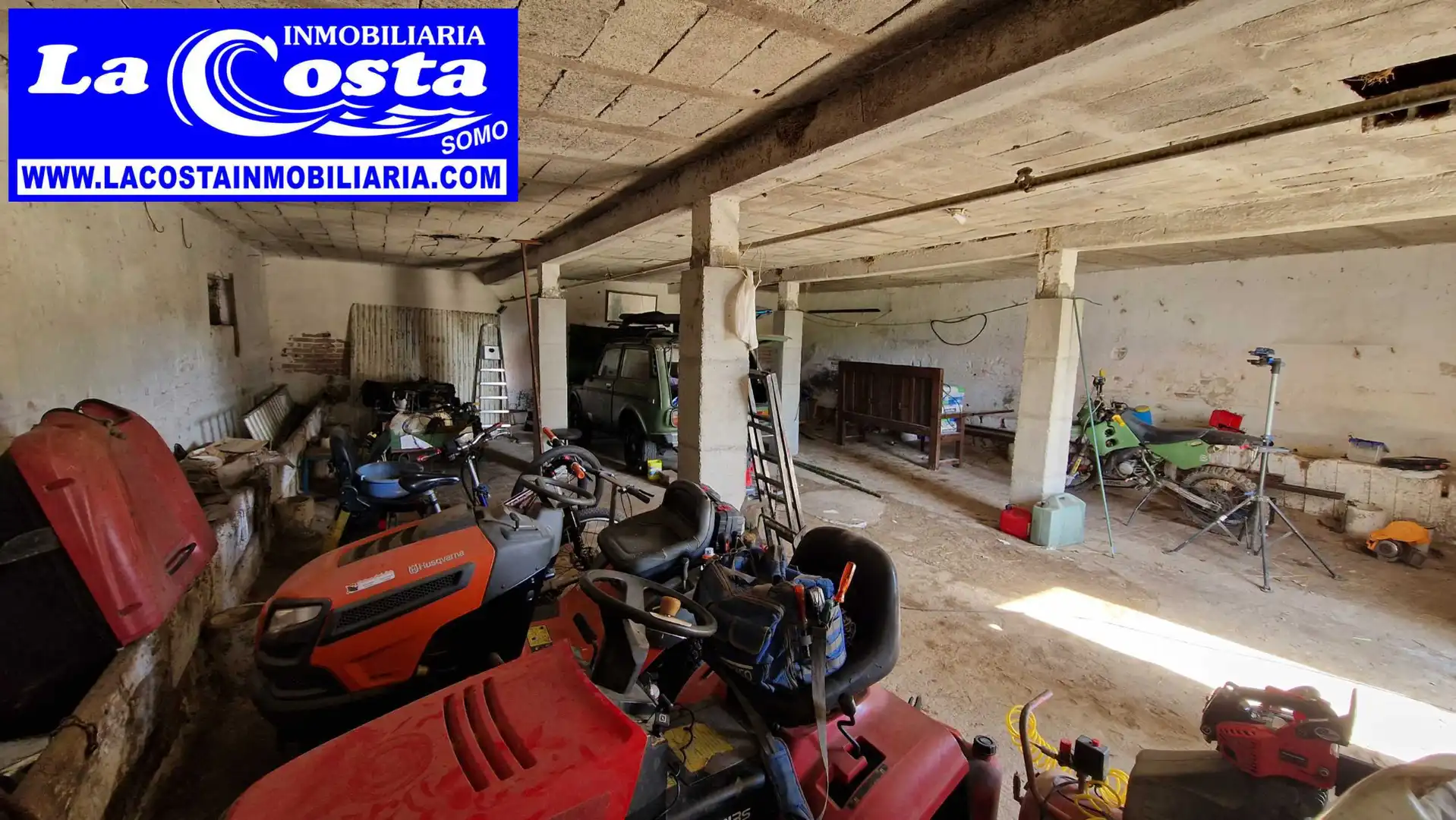 Nau industrial en venda en Ribamontán al Mar