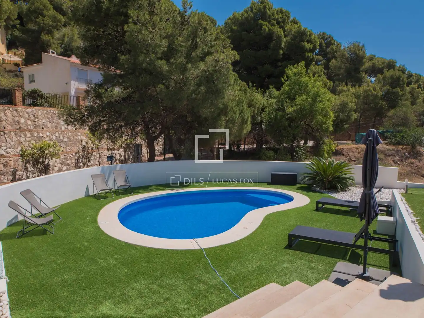 Piscina de Casa o chalet en venta en Málaga con Aire acondicionado, Calefacción y Jardín privado
