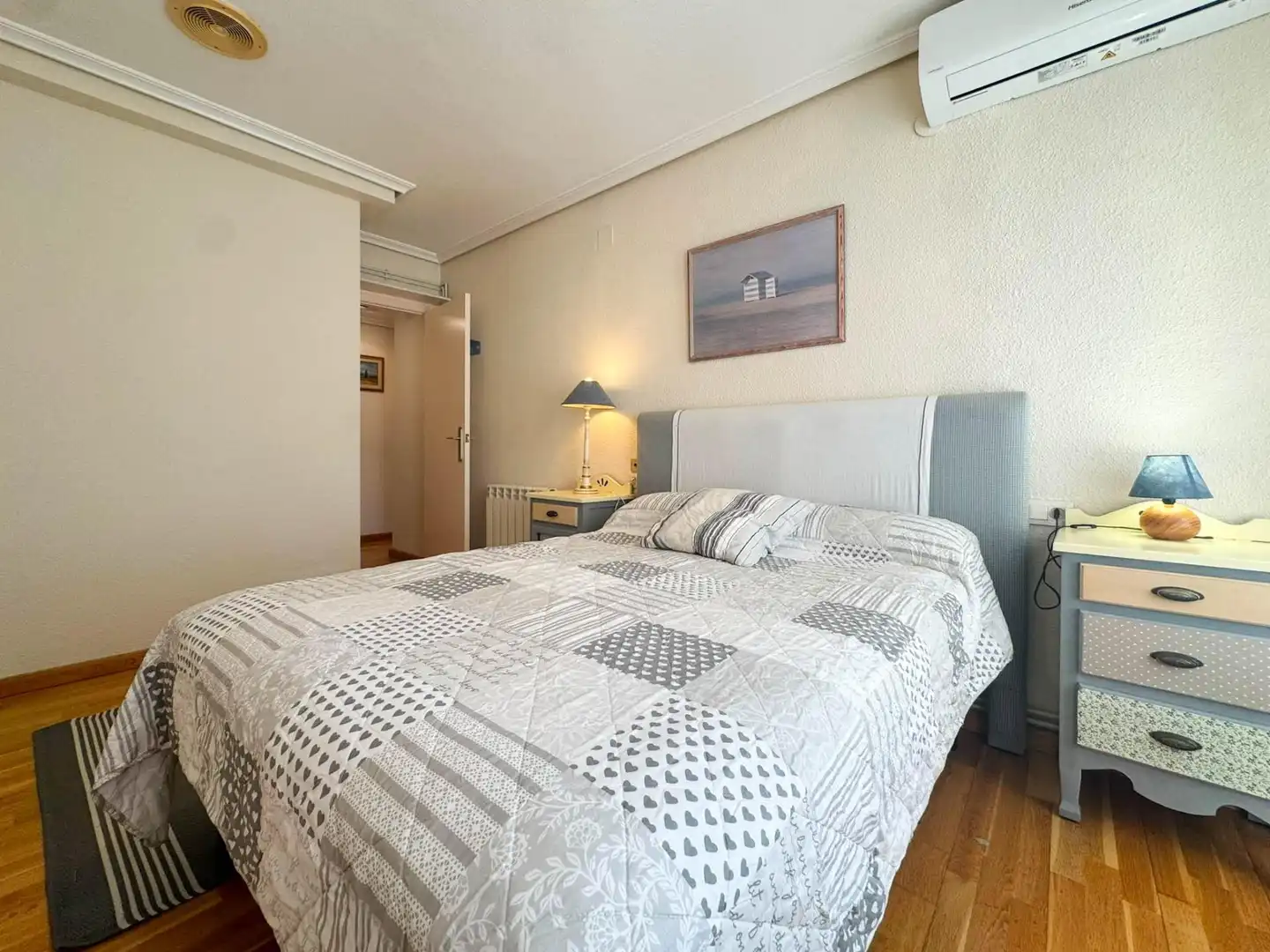 Schlafzimmer von Wohnung zur Miete in Elche / Elx mit Klimaanlage, Heizung und Parkett