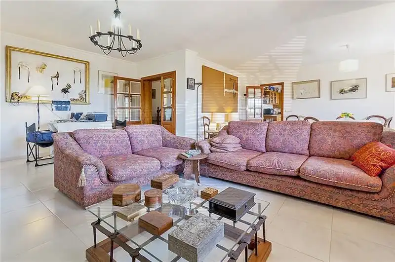 Sala d'estar de Casa o xalet en venda en Calvià amb Calefacció, Jardí privat i Terrassa