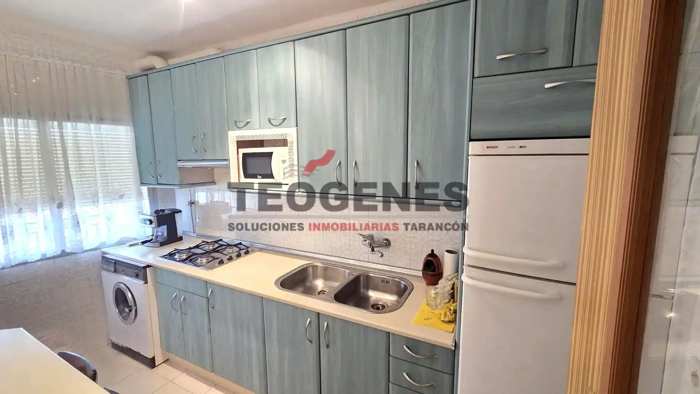 Kitchen of Houses for sale in Villarejo de Fuentes  with Terrace and Furnished