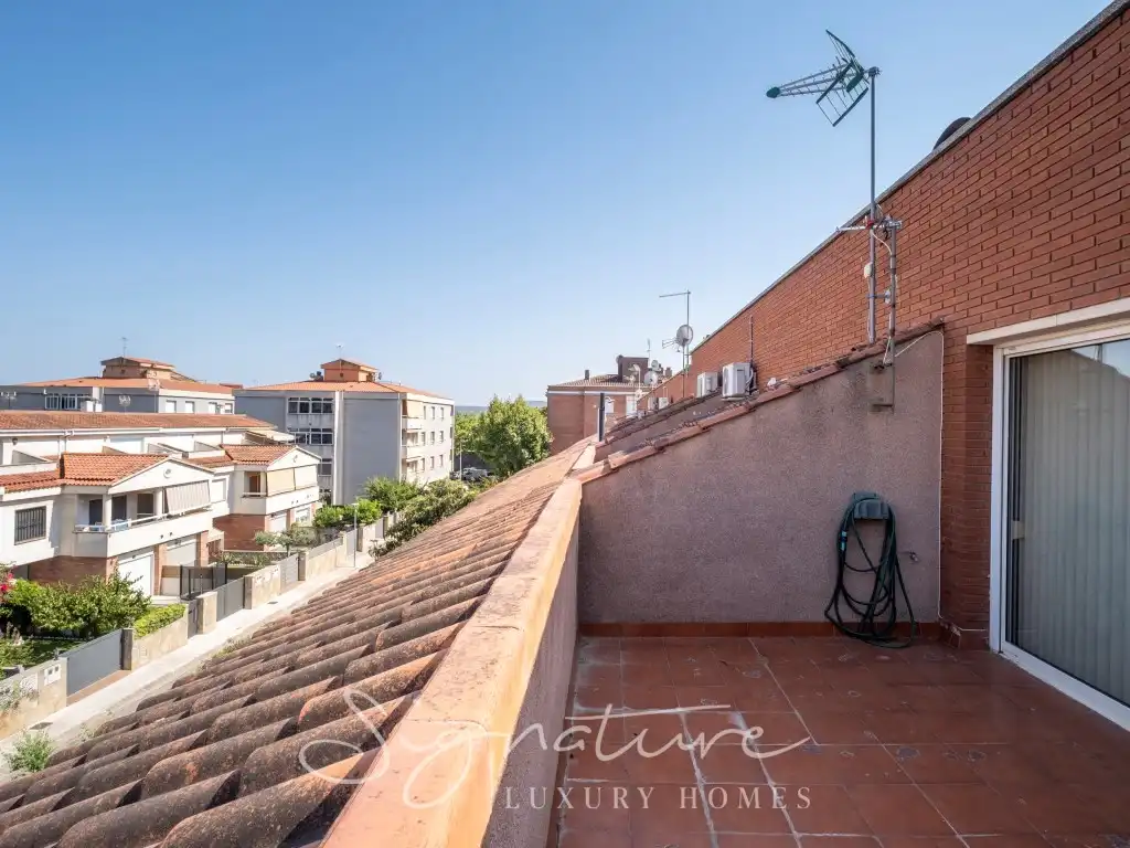 Casa o xalet de lloguer a Calle Tramontana, Abrera
