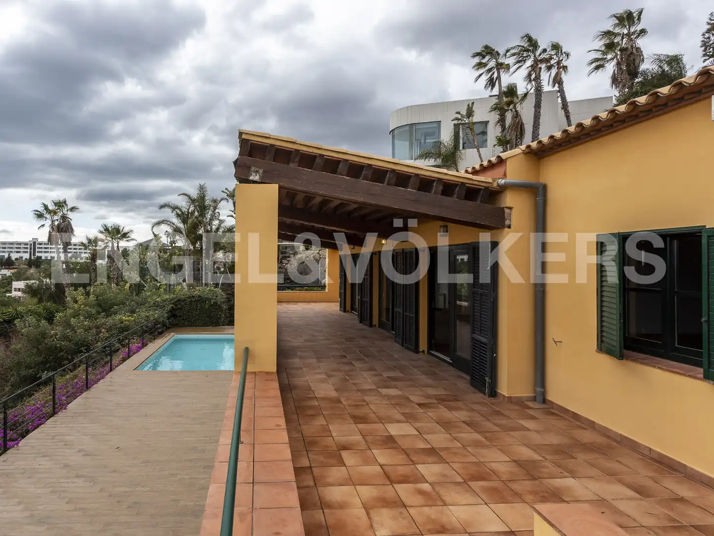 Vista exterior de Casa o chalet de alquiler en Sitges con Calefacción, Jardín privado y Terraza