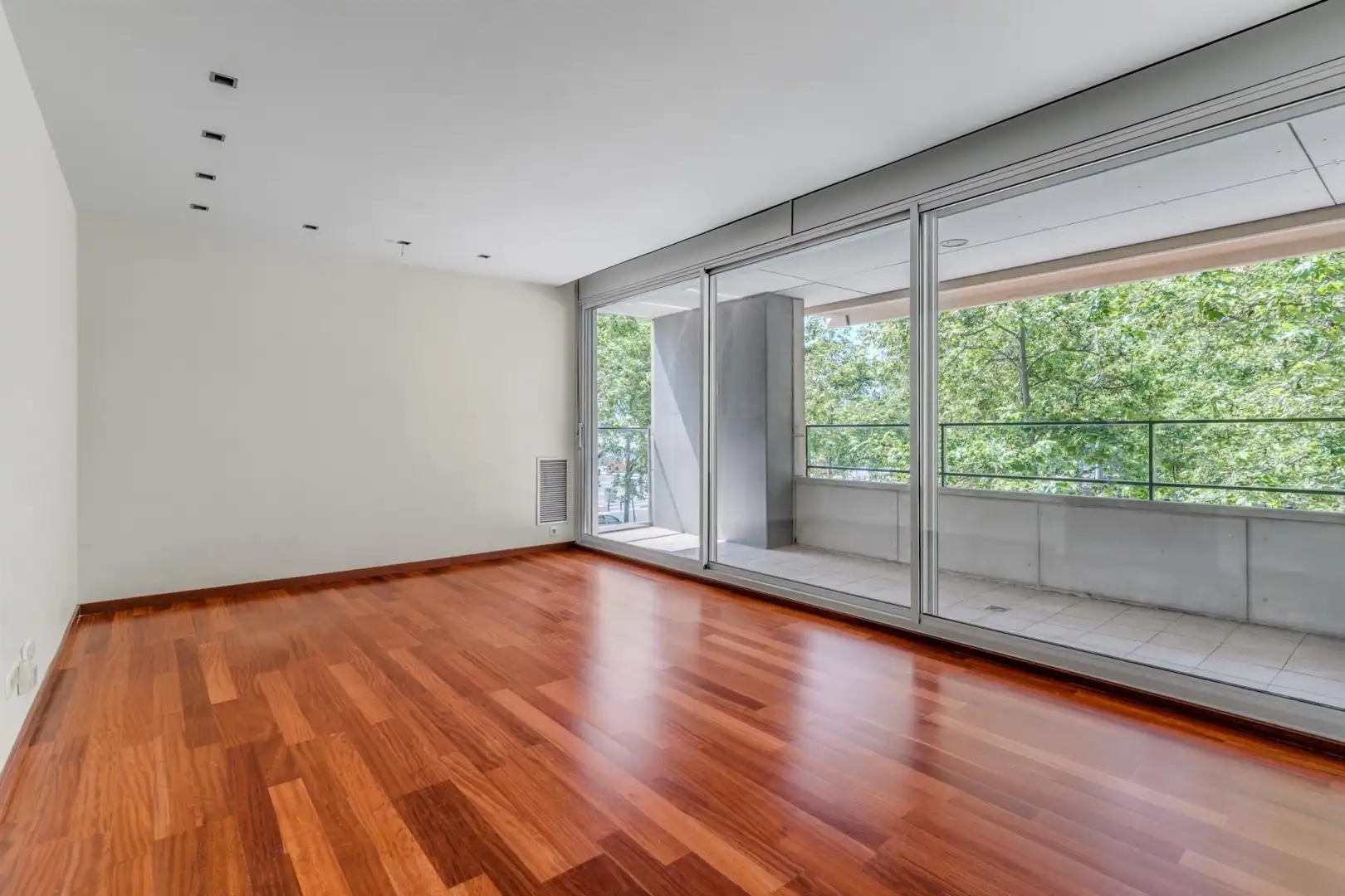 Sala de estar de Piso en venta en Sant Adrià de Besòs con Aire acondicionado, Calefacción y Jardín privado
