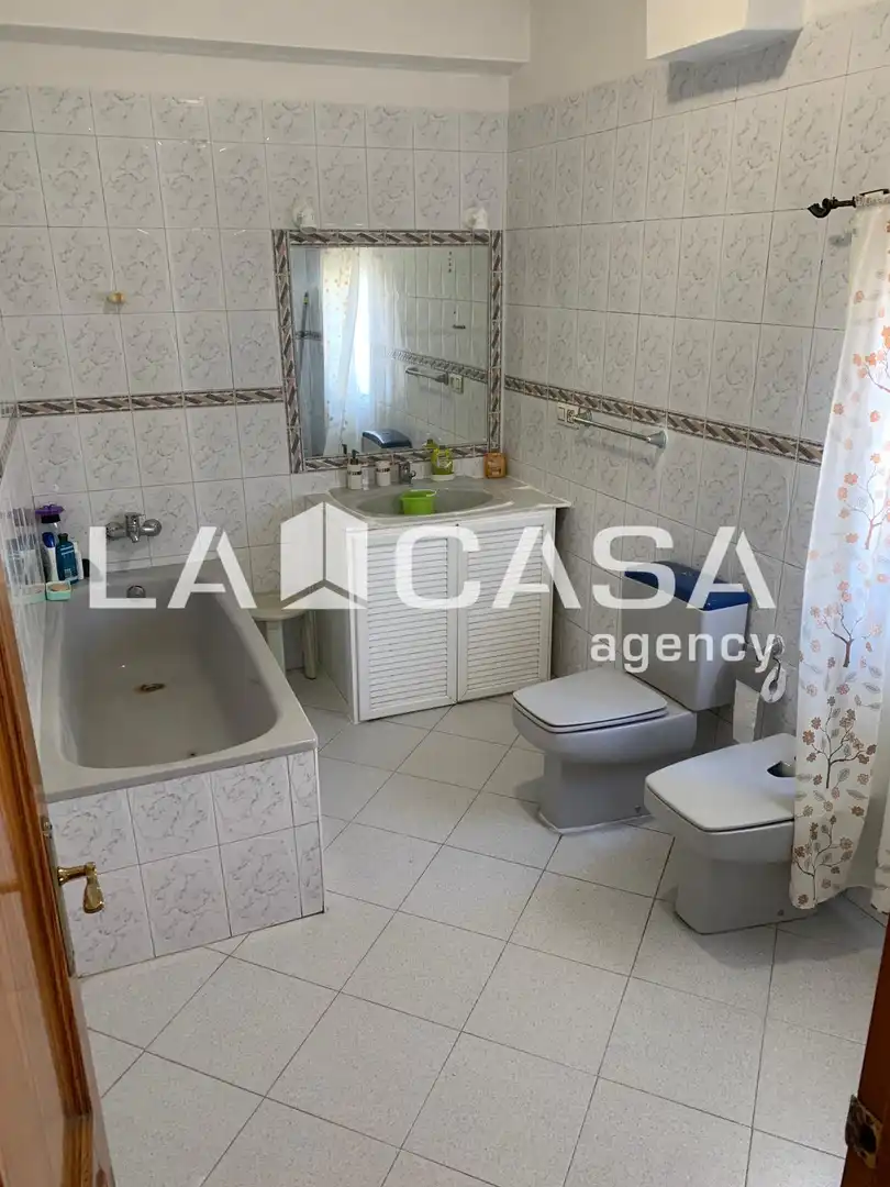Bathroom of Houses for sale in Algeciras