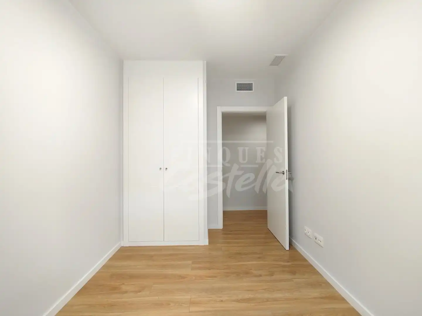 Schlafzimmer von Wohnung zur Miete in Mataró mit Klimaanlage, Heizung und Terrasse