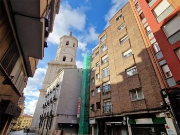 Appartement avec ascenseur à vendre à Calle Arribas 5