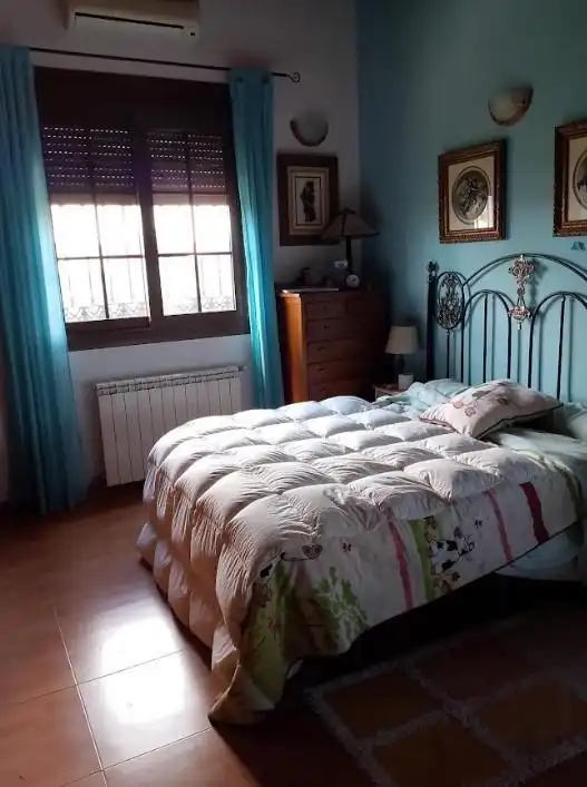Dormitori de Casa o xalet en venda en Mollina amb Aire condicionat, Calefacció i Jardí privat