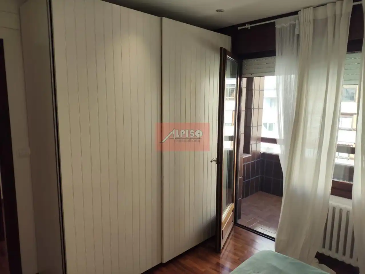 Bedroom of Flat for rent in Ourense Capital   with Air Conditioner, Heating and Parquet flooring