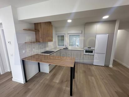 Kitchen of Apartment for sale in  Logroño